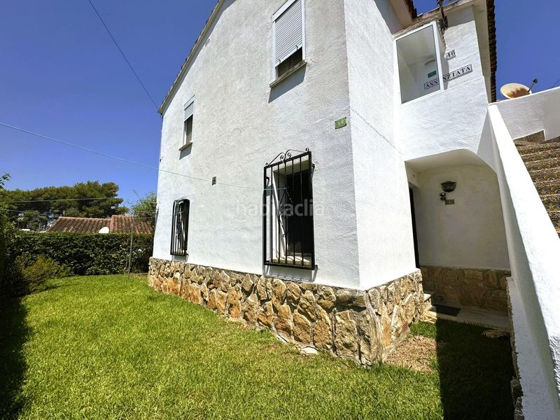 Foto 3b082adb-2782-4f5a-931e-ba9b1e81fac2. Casa adossada amb piscina a El Montgó Dénia