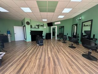 Umzug Geschäftsraum in La Pedrera-Vessanes. Traspaso de centro de estetica y belleza totalmente listo para e