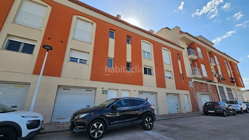 Foto cc2d9224-1550-45ce-9932-6b257bc25e83. Casa adossada amb calefacció aparcament a Ondara
