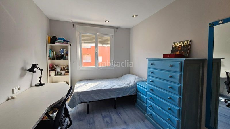 Foto eeeed8ae-6050-4128-baca-e66bd7d1d5c2. Casa adossada amb calefacció aparcament a Ondara