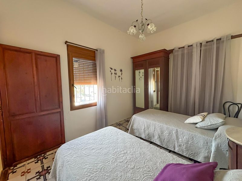 Foto 335fc534-73a1-4247-a335-8cdfb434da51. Alquiler chalet alquiler anual de villa señorial con gran parcela, piscina y jardines en Ondara