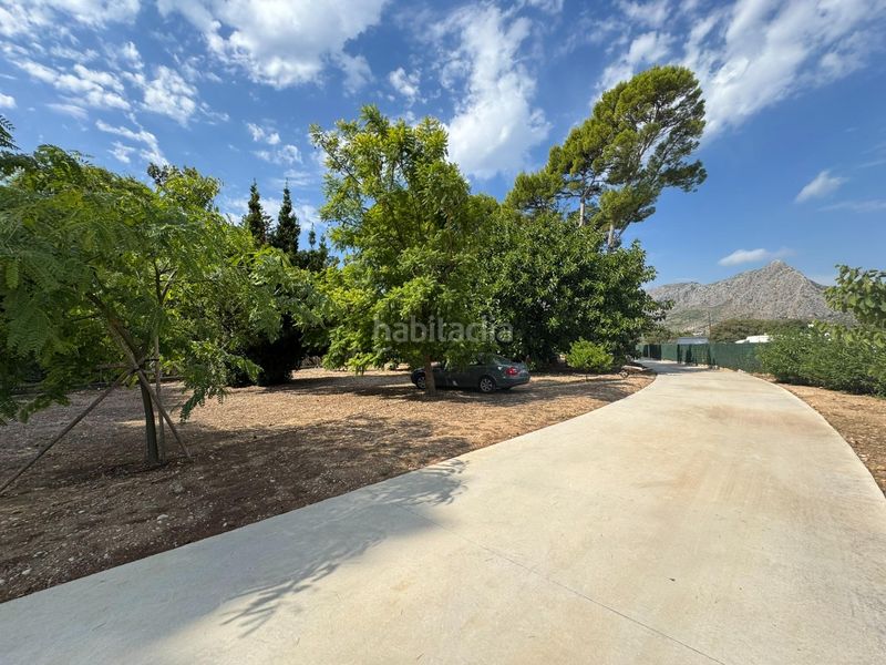 Foto 9d8439e6-3ec4-4d2a-9ad2-678183ed9abf. Alquiler chalet alquiler anual de villa señorial con gran parcela, piscina y jardines en Ondara