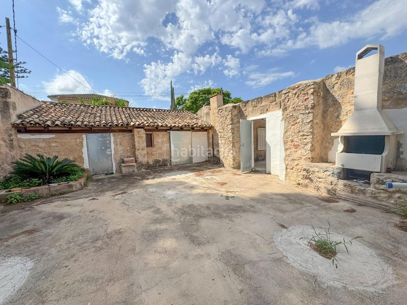 Foto bcb63fee-08b4-4f22-9708-c92276bd1348. Alquiler chalet alquiler anual de villa señorial con gran parcela, piscina y jardines en Ondara