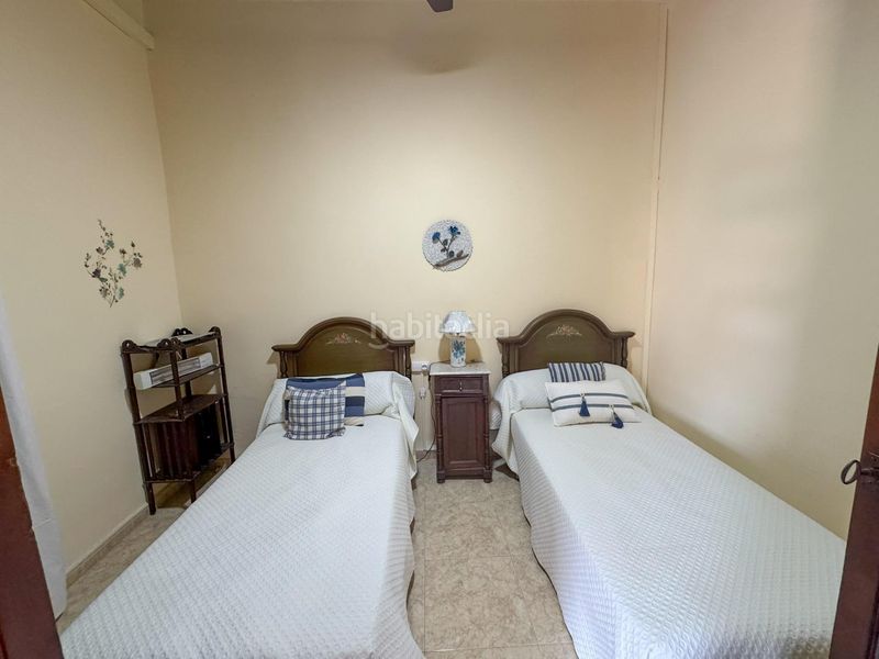 Foto e6434dd3-5a41-4121-a1b5-cb6d027a4c9a. Alquiler chalet alquiler anual de villa señorial con gran parcela, piscina y jardines en Ondara