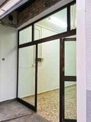 Local Comercial a Picassent. Local comercial en venta y/o disponible para celebraciones