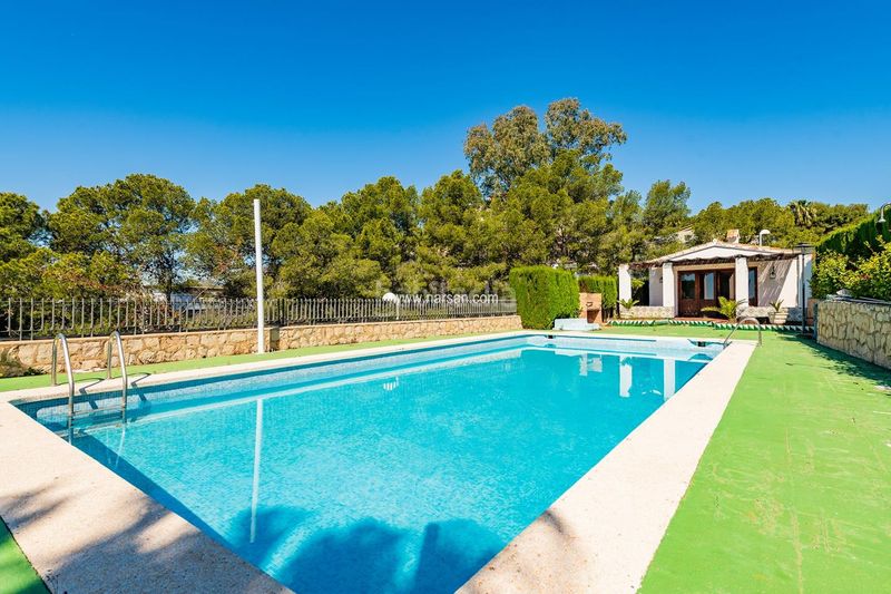 Foto 7d575d2d-9f4f-4314-b54a-8dc223c1fba0. Casa amb calefacció aparcament piscina a La Renegà-Torre Bellver-Les Platgetes Oropesa del Mar