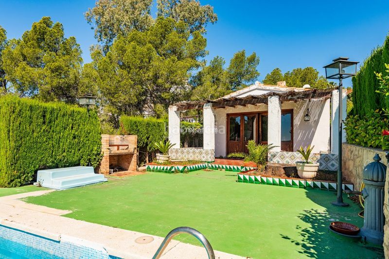 Foto 9151531f-4014-490b-bbcc-180ae7e7a31d. Casa amb calefacció aparcament piscina a La Renegà-Torre Bellver-Les Platgetes Oropesa del Mar
