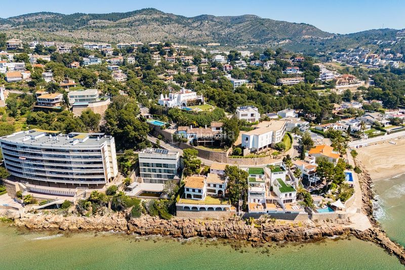 Foto b9224aa4-6bb6-4fd8-bb5f-41e9573cf9f3. Casa amb calefacció aparcament piscina a La Renegà-Torre Bellver-Les Platgetes Oropesa del Mar