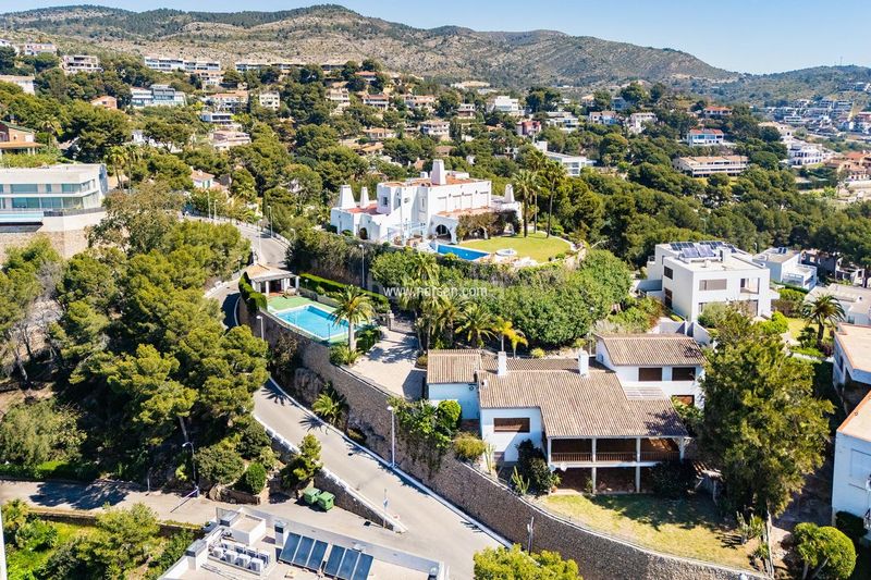 Foto fbcc83c6-da51-49b3-9766-8229194c45f9. Casa amb calefacció aparcament piscina a La Renegà-Torre Bellver-Les Platgetes Oropesa del Mar