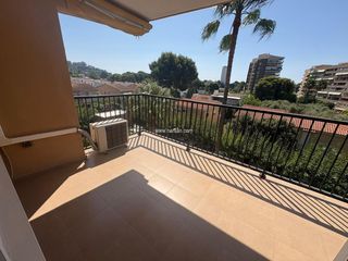 Pis  Korinto. Apartamento en voramar