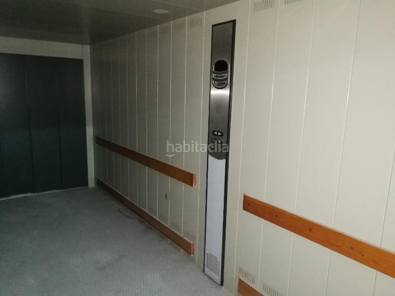 Foto 8048d6b9-c1e9-48ea-8156-70bca2db8ee0. Aparcament cotxe a Cocentaina