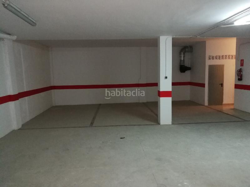 Foto a18a254d-2504-45c5-a60a-31e8f58a8428. Aparcament cotxe a Cocentaina
