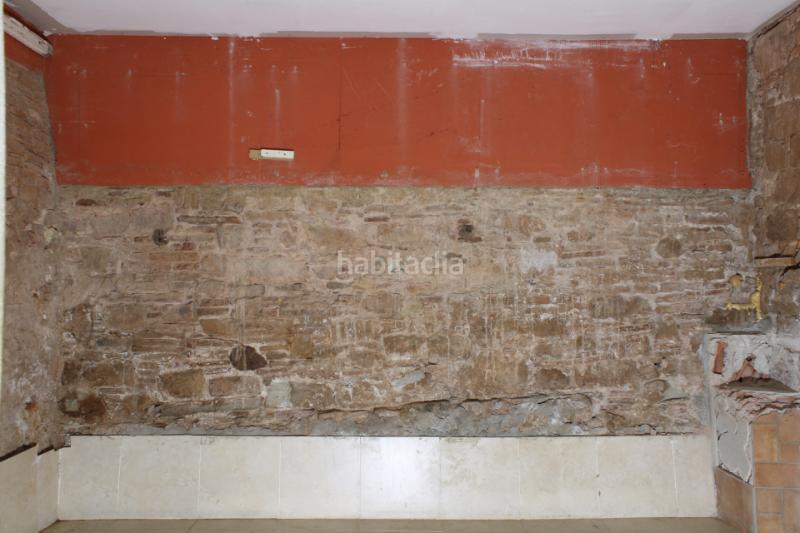 Foto 2bd078f6-838f-4099-8aa2-bddbec49d931. Local comercial en Raval Barcelona