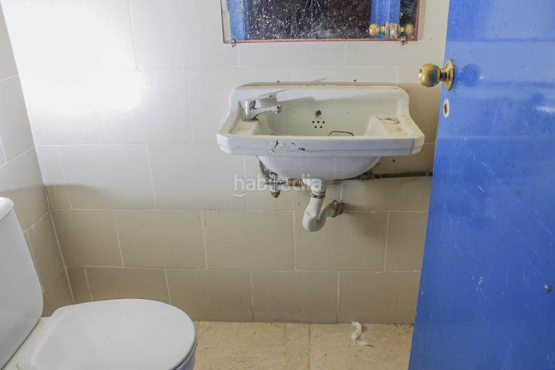 Foto a416e624-50dc-4371-ba5d-236eac533919. Local comercial en Raval Barcelona