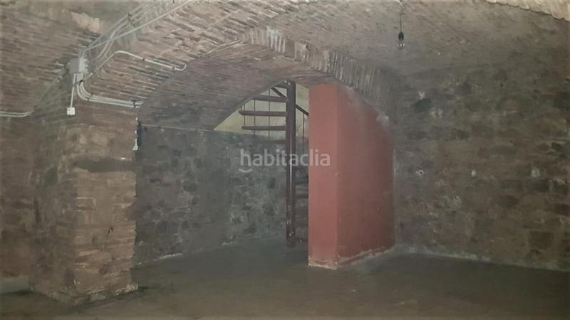 Foto cc50967b-12a2-428e-bc30-4169c66ae0d2. Local comercial en Raval Barcelona