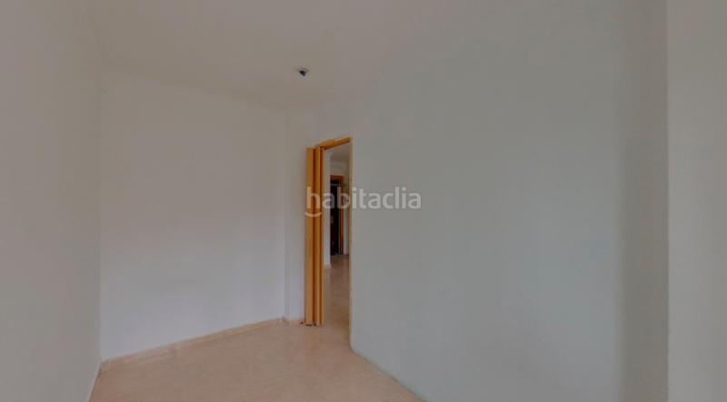 Foto 4dab5a70-8c3b-426e-aeff-46fb78c99c8a. Piso en Llefià Badalona