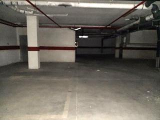 Parking coche en Carolinas Bajas