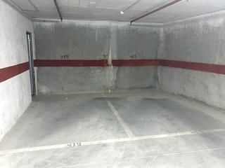 Parking coche en Carolinas Bajas