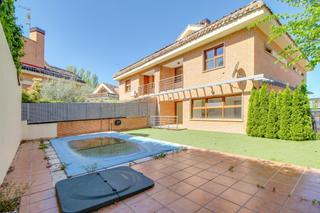 Chalet in Montecillo