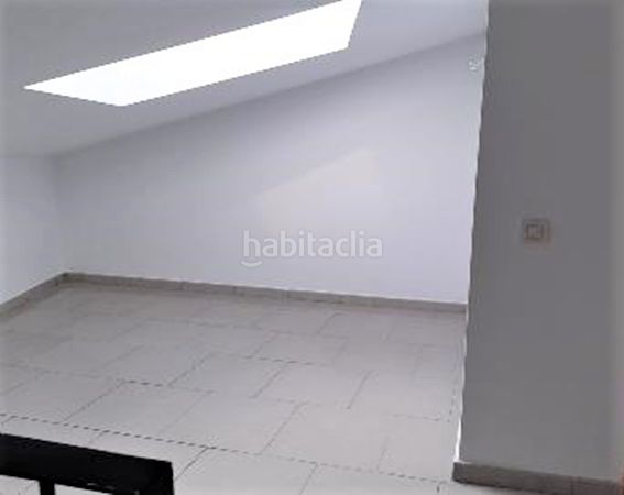 Foto cddfdc8d-24d8-446f-8bb1-e3514bab5d88. Pis amb aparcament a Creu de Barberà Sabadell