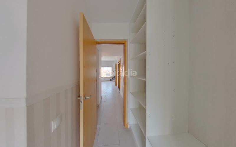 Foto 20fce288-e4ab-4eb5-b17a-5416a8f5f853. Appartamento con parcheggio in Creu de Barberà Sabadell