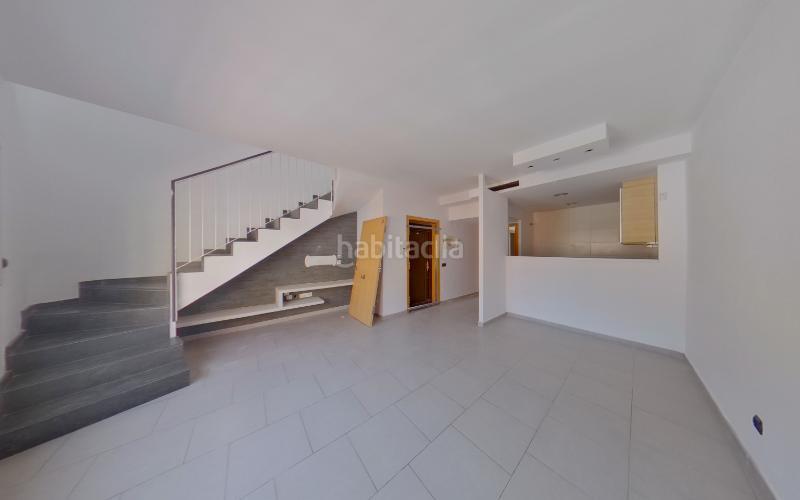 Foto bd2c0f4f-7308-46c2-82f0-09bb8b7e45cd. Appartamento con parcheggio in Creu de Barberà Sabadell