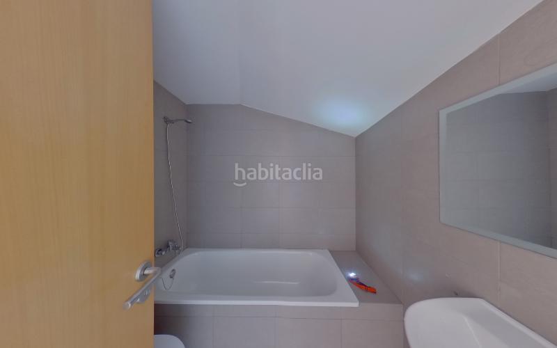 Foto d972da6d-921e-44bb-80d1-6e1fd15b13cb. Appartamento con parcheggio in Creu de Barberà Sabadell