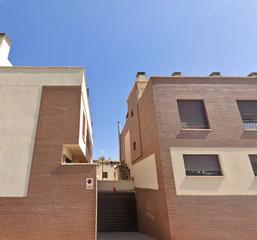 Aparcament cotxe a San Isidro