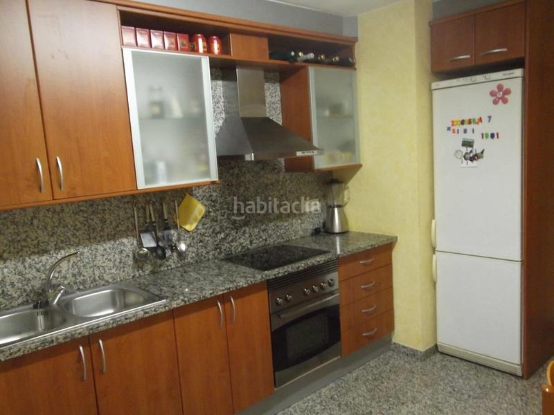 Foto b9fbb261-dd76-425a-8c41-ed372a9033ce. Zweistöckige wohnung mit heizung parking in Eixample Sud-Migdia Girona