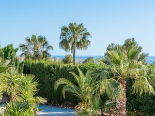 Casa a Urbanizacion pla de la lloma 12-d. Villa mirador del sol  un refugio privado con vistas costeras en