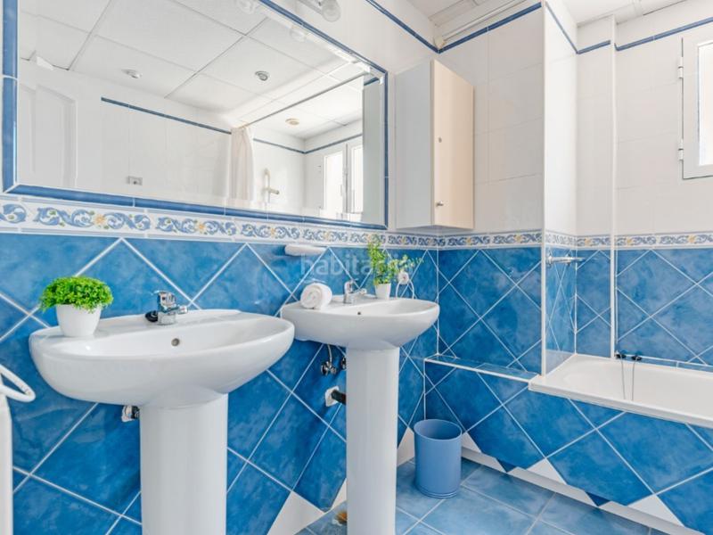 Foto 65dcb4a9-baec-44b1-97ca-74b86eb3d9cd. Casa a c. d'oriola 70 a Pueblo Acantilado-Lanuza Campello (el)