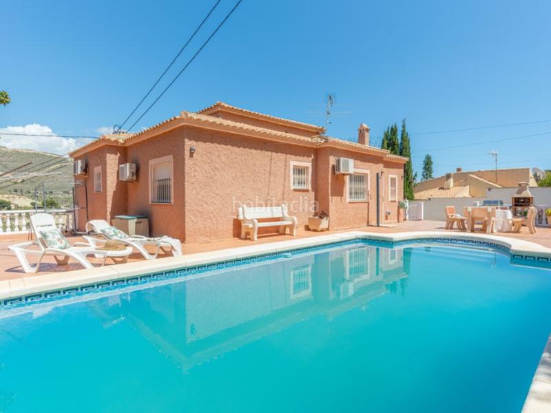 Foto c33cb21e-4b75-4418-8caf-112e91896d17. Casa a c. d'oriola 70 a Pueblo Acantilado-Lanuza Campello (el)