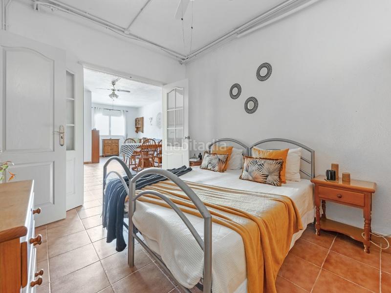 Foto d81bbe02-9a4c-4eff-adfd-4fdcd4b6aad7. Casa a c. d'oriola 70 a Pueblo Acantilado-Lanuza Campello (el)