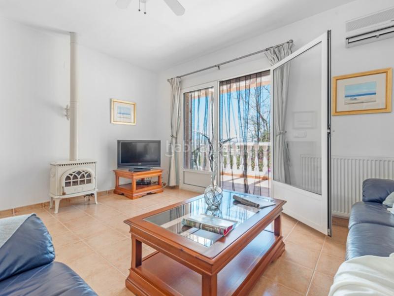 Foto ec2dfd7c-6ef7-4c2d-88b6-e4c64fb0973d. Casa a c. d'oriola 70 a Pueblo Acantilado-Lanuza Campello (el)