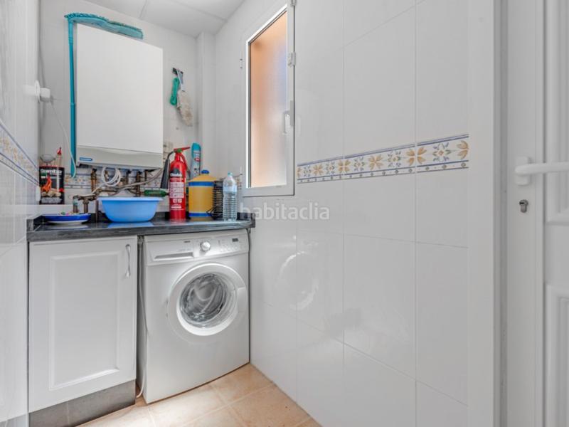 Foto fb45e41f-9808-46b2-8071-175c9405a309. Casa a c. d'oriola 70 a Pueblo Acantilado-Lanuza Campello (el)