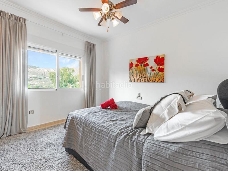 Foto 4318a064-372b-4a0d-a6e2-03ae7dd5fcb9. Casa en calle de italia 3 villa venta el campello en Campello (el)