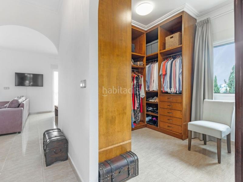 Foto 94466c90-cd36-439d-ba6e-783c13ef7598. Casa en calle de italia 3 villa venta el campello en Campello (el)