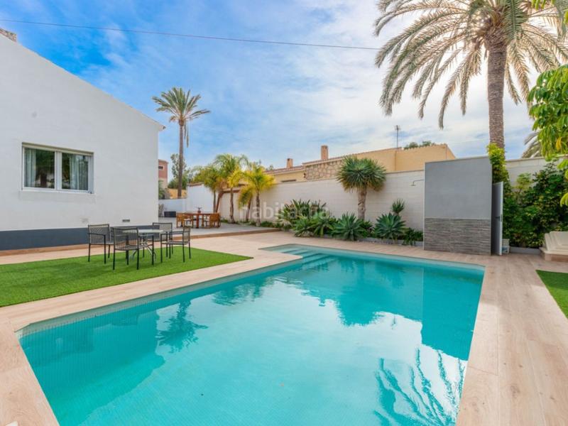 Foto 8864962e-a947-4d37-85a5-37400e85e3e7. Casa in carrer beniarbeig in Playa Muchavista Campello (el)