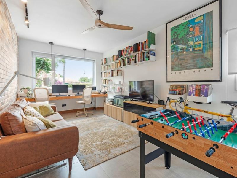 Foto f1d15f59-3caf-4fd7-bfbb-2c54d473cc3c. Casa in carrer beniarbeig in Playa Muchavista Campello (el)