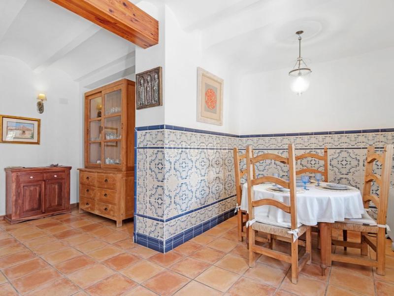 Foto 51594719-d49b-4730-a86a-81c29c698d9e. Casa adossada a calle verge del miracle 69 a Relleu