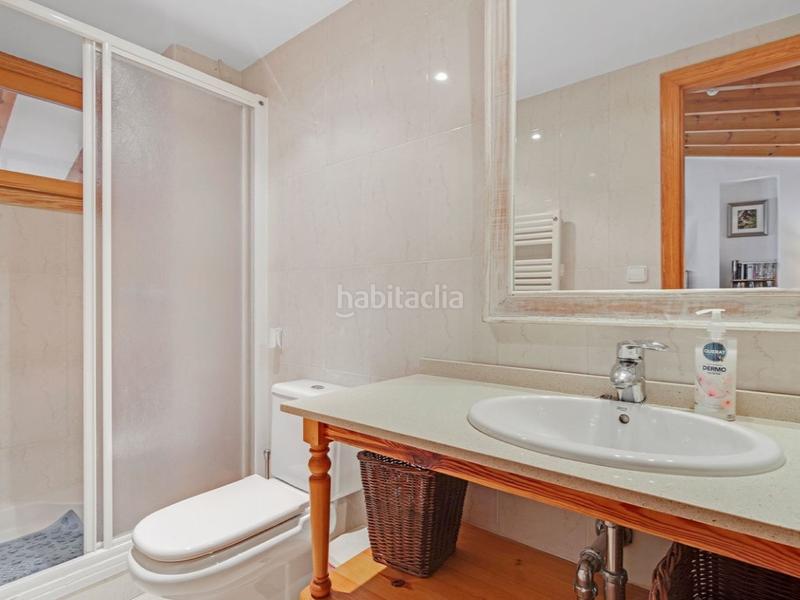 Foto 700f8da7-b18c-4b2b-87f1-6b320e2739a1. Casa adossada a calle verge del miracle 69 a Relleu