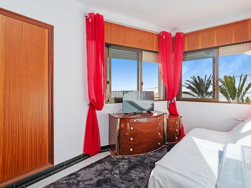 Foto 43c39f9e-c4e3-4564-b984-52d254cea8b6. Casa amb piscina a Pueblo Acantilado-Lanuza Campello (el)