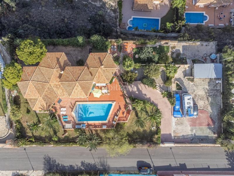 Foto 63b0cf6c-2484-4d23-89a4-a9f94dee0951. Casa amb piscina a Pueblo Acantilado-Lanuza Campello (el)