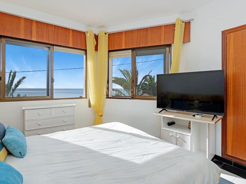 Foto 8e4015a1-b000-4bfd-ab82-b72d362fc912. Casa amb piscina a Pueblo Acantilado-Lanuza Campello (el)