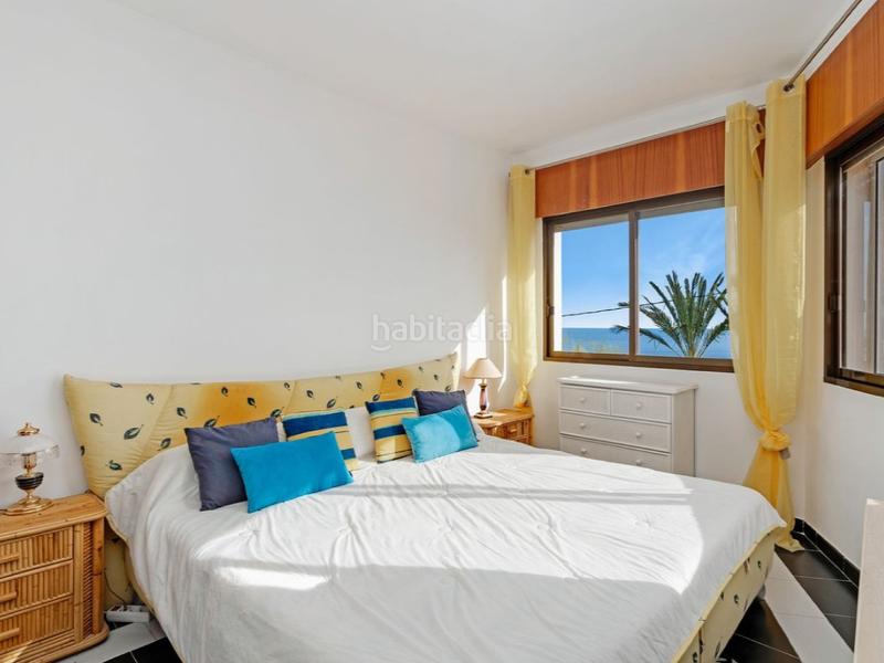 Foto f3e34790-59b4-4baa-b52d-867f1b87366e. Casa amb piscina a Pueblo Acantilado-Lanuza Campello (el)