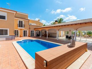 Maison à Carrer aitana 71. Villa  venta busot