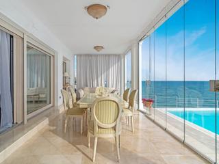 Casa a Avinguda de l'alacantí 10. Villa  venta el campello