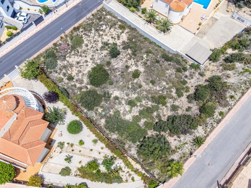 Foto 87ebd3dc-ab3d-4a85-8234-8d84cbe6f1e6. Terreno residenziale in calle benimantell 20 in Pueblo Acantilado-Lanuza Campello (el)