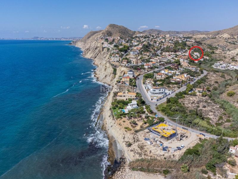 Foto 7dca6217-dc2c-4f74-a0ba-db0af4ba35d1. Casa a calle torrevella 21 a Pueblo Acantilado-Lanuza Campello (el)