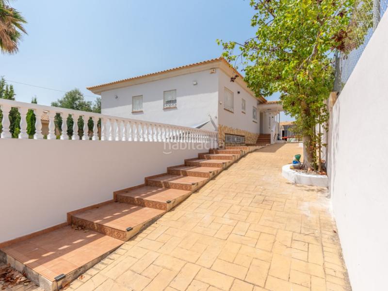 Foto 52bcdd85-524e-4cbb-a1ff-f713942859e5. Casa en calle oliveres-ur llano pastors 4/42 villa llano de los pastores en Busot